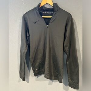 Men’s Nike lightweight 1/4 zip size Small
